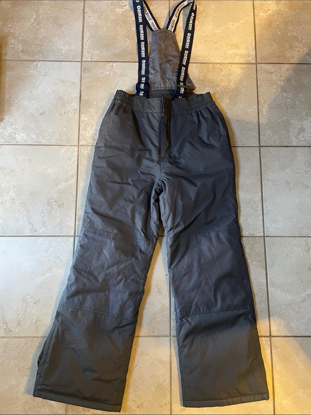 New - OSH KOSH Snowpants with removable bib size 12 with Branded Suspenders